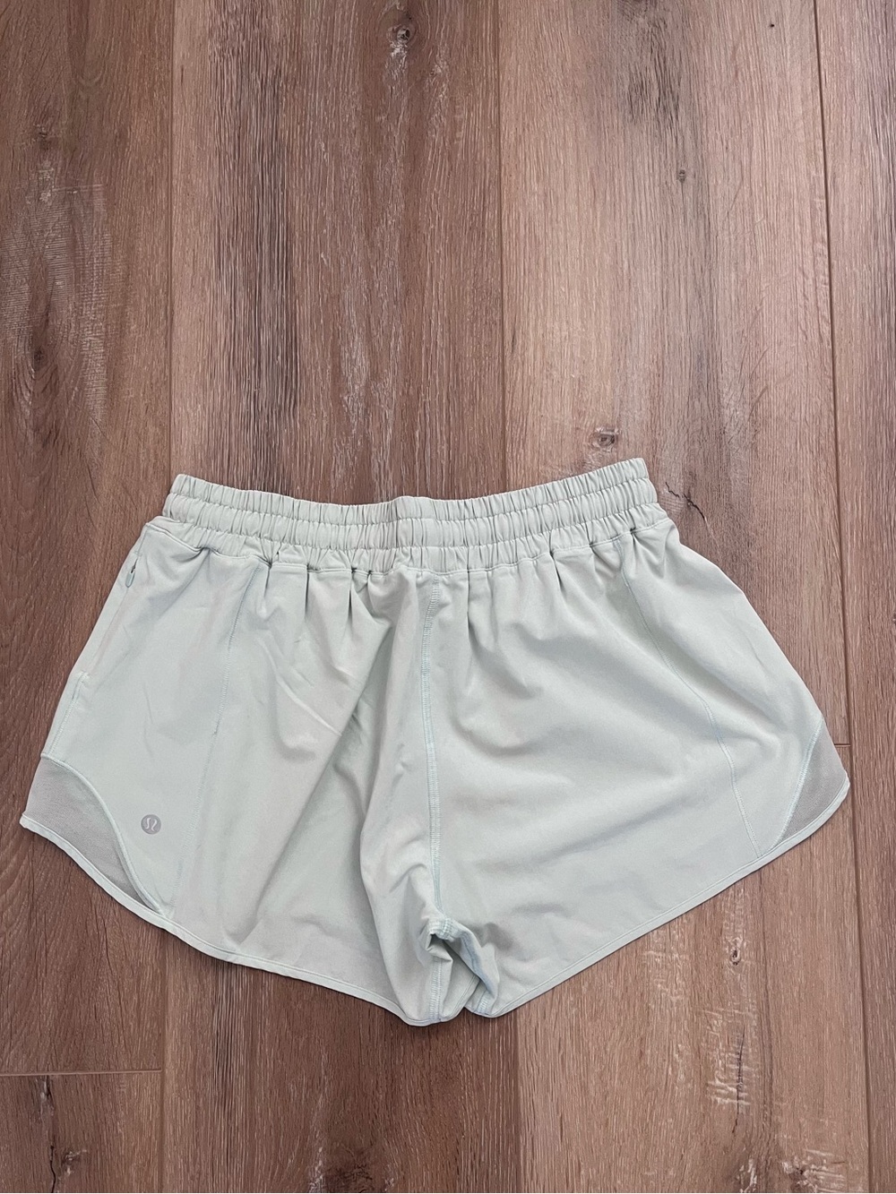 lululemon Hotty Hot Low-Rise Shorts 4”